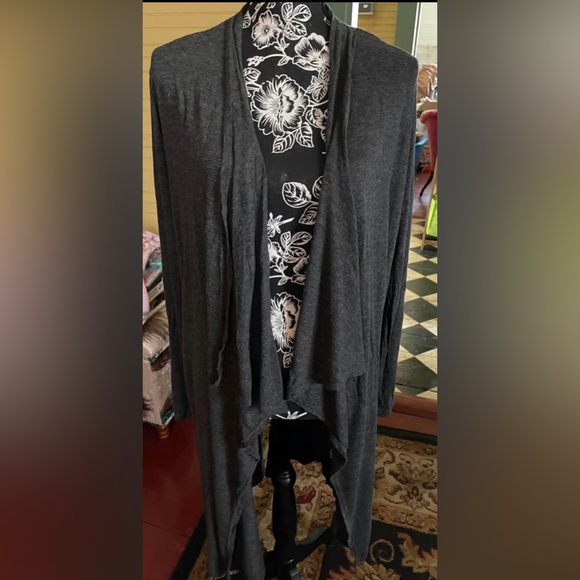 Liz In LA Size 2x Women’s High Low Cardigan Shrug (Not a Sweater) - Picture 1 of 7